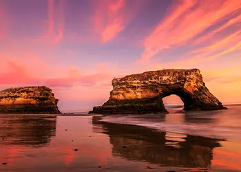Puentes naturales al atardecer